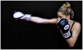 Manfaat Kickboxing Bagi Kesehatan Wanita Selain Dari Pertahanan Diri