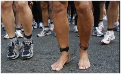 Running debate: Bare or in shoes?